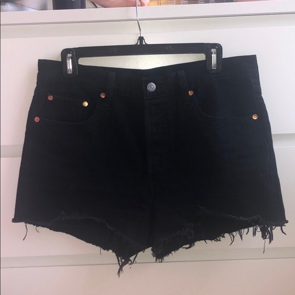 Levi’s 501 cotton cut off shorts black